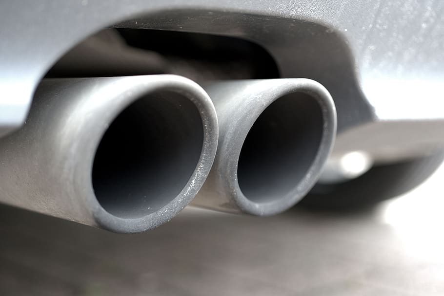 How Hot Does Car Exhaust Pipes Get