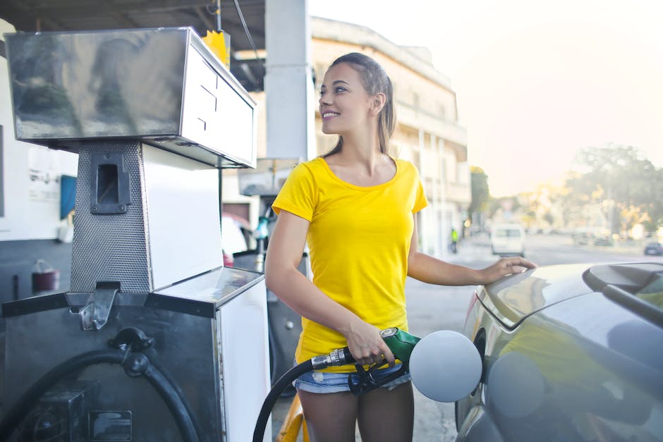 Fill 'er Up For Free: How To Get Free Gas At The Pump