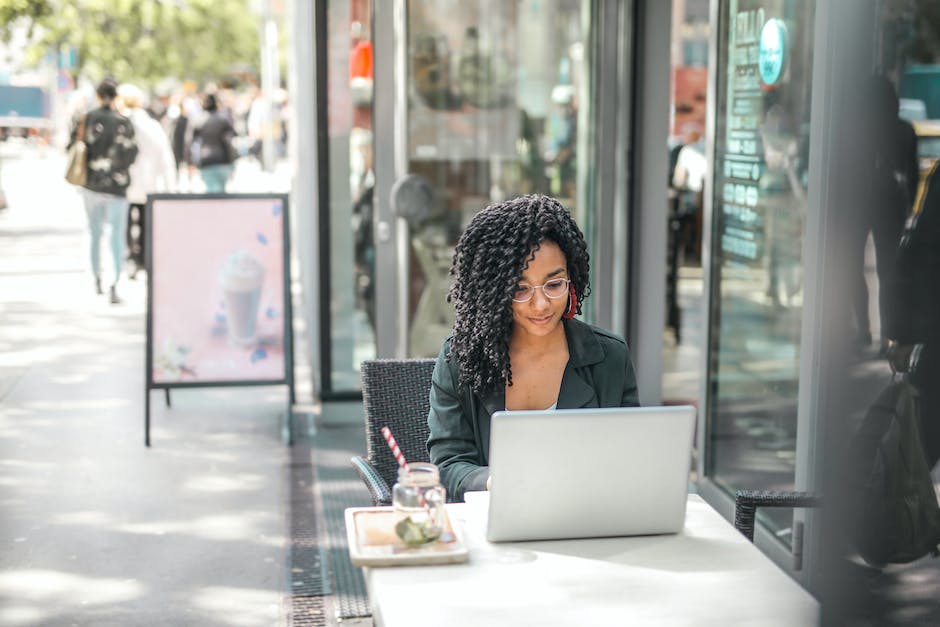 Share the Love: How to Use the Uber Eats Referral Program