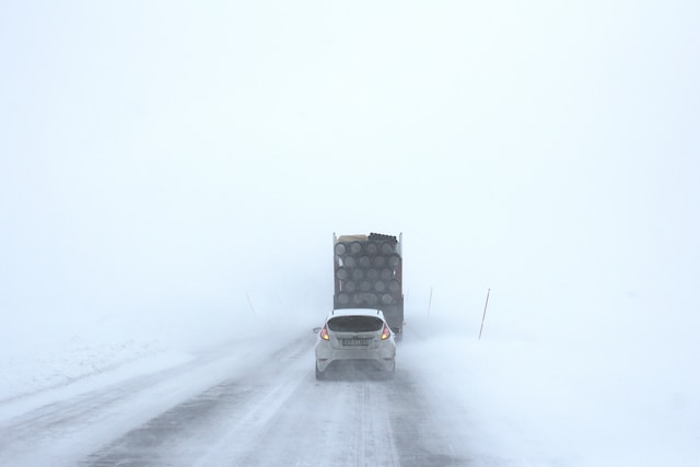 Safe Driving in Snow and Ice for the Winter