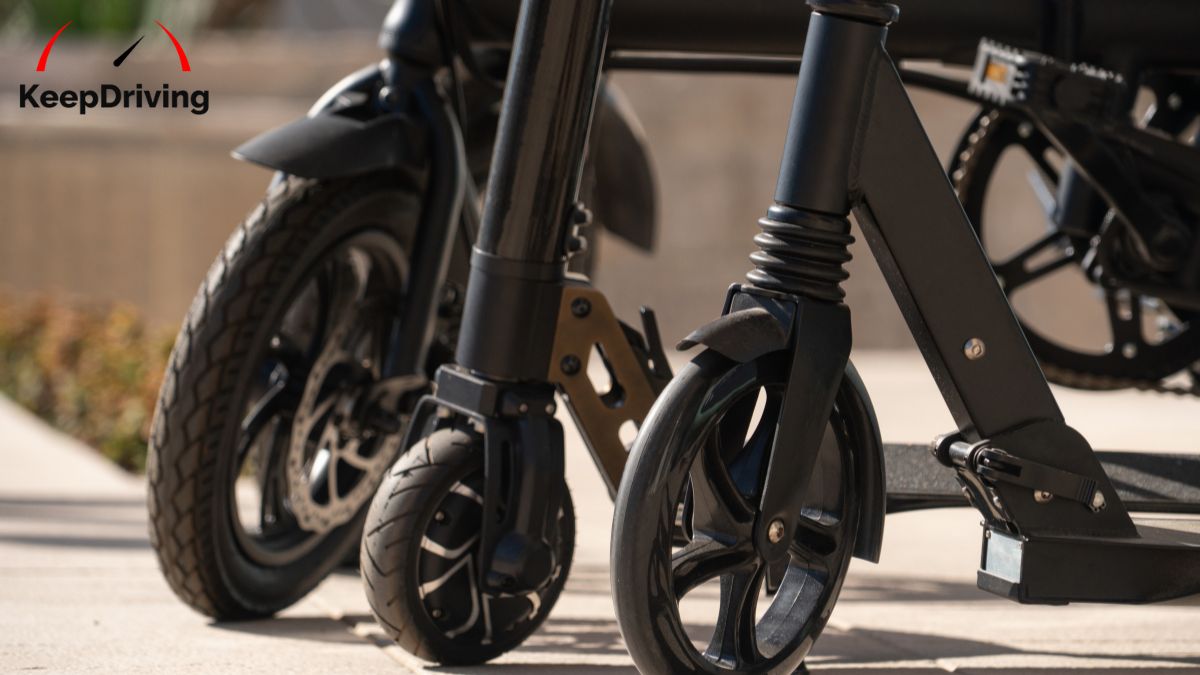 Scooters or Bicycles Best for City Commutes